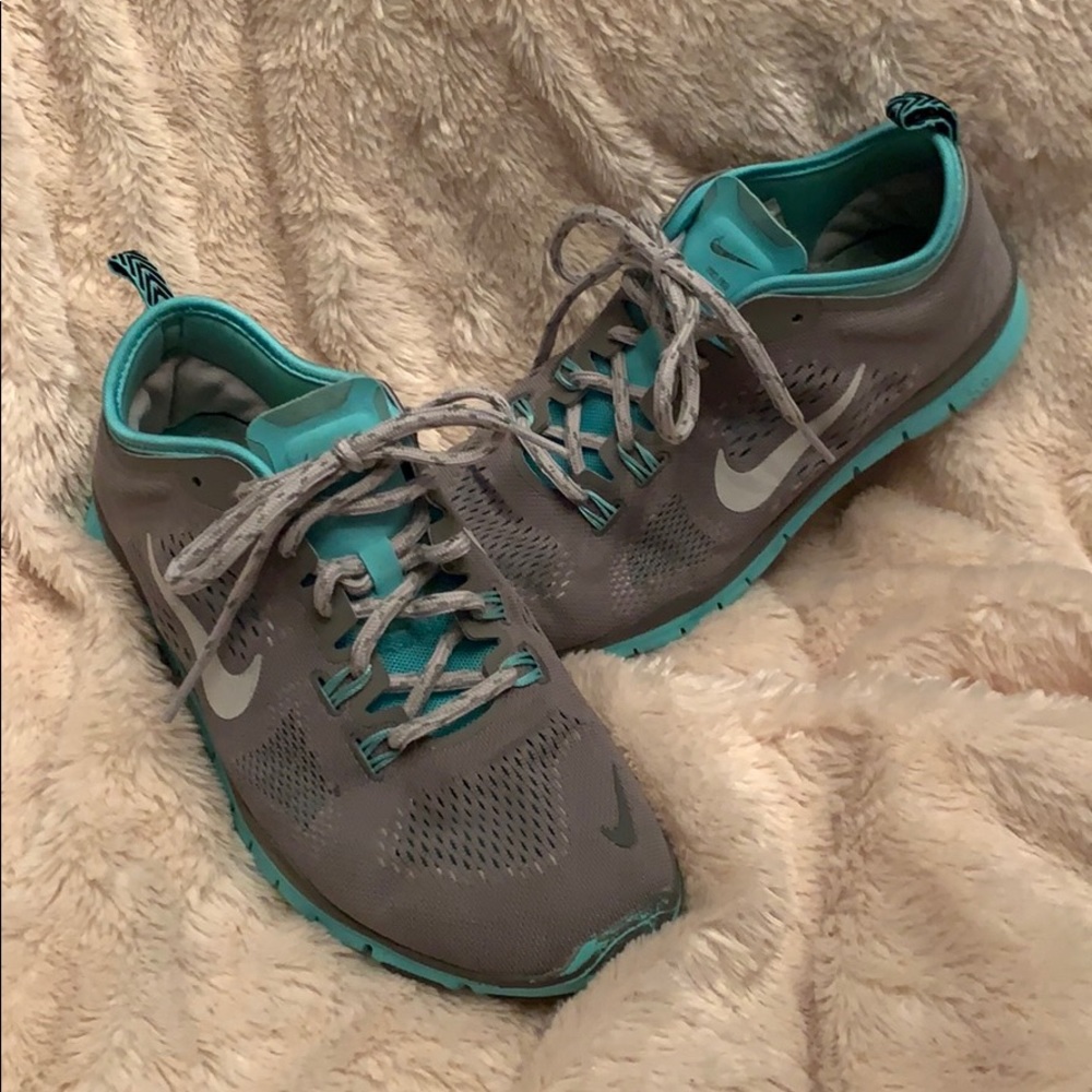 Women’s Nike free 5.0 size 8